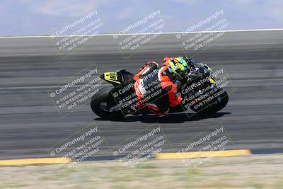 media/Apr-05-2024-Apex Assassins-CVMA Friday Practice (Fri) [[ee2ef04f2b]]/3-Racer 2/Session 3 (Bowl Speed Pans)/